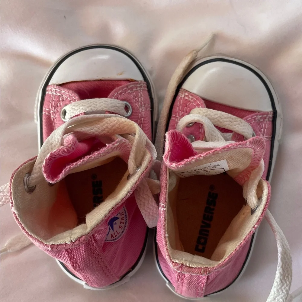 Converse Kids Pink High-Tops